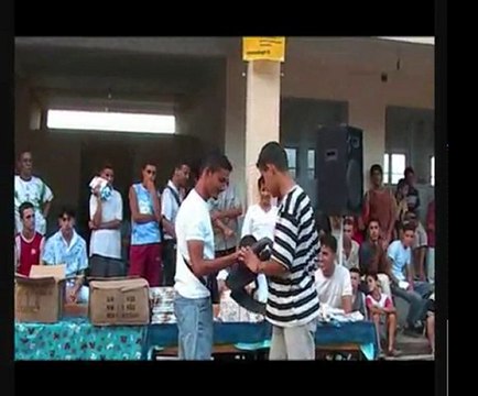 Quartiers dans le monde ALGERIE BIBLIOTHEQUE AU VILLAGE 2004
