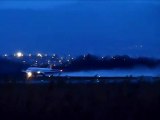 Spotting by night E-jet Embraer 170 air France Regional take off Clermont Ferrand Auvergne Aéroport