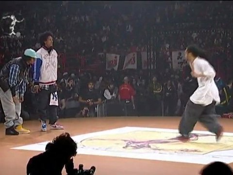 Les Twins : Hip-hop battle at Juste Debout