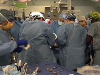 Erstmals komplettes Gesicht in den USA transplantiert