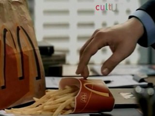Korean employee stealing from his boss / McDonald's