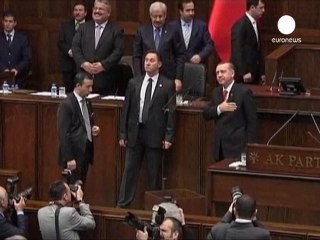 La comunidad internacional, dividida por el mando en Libia