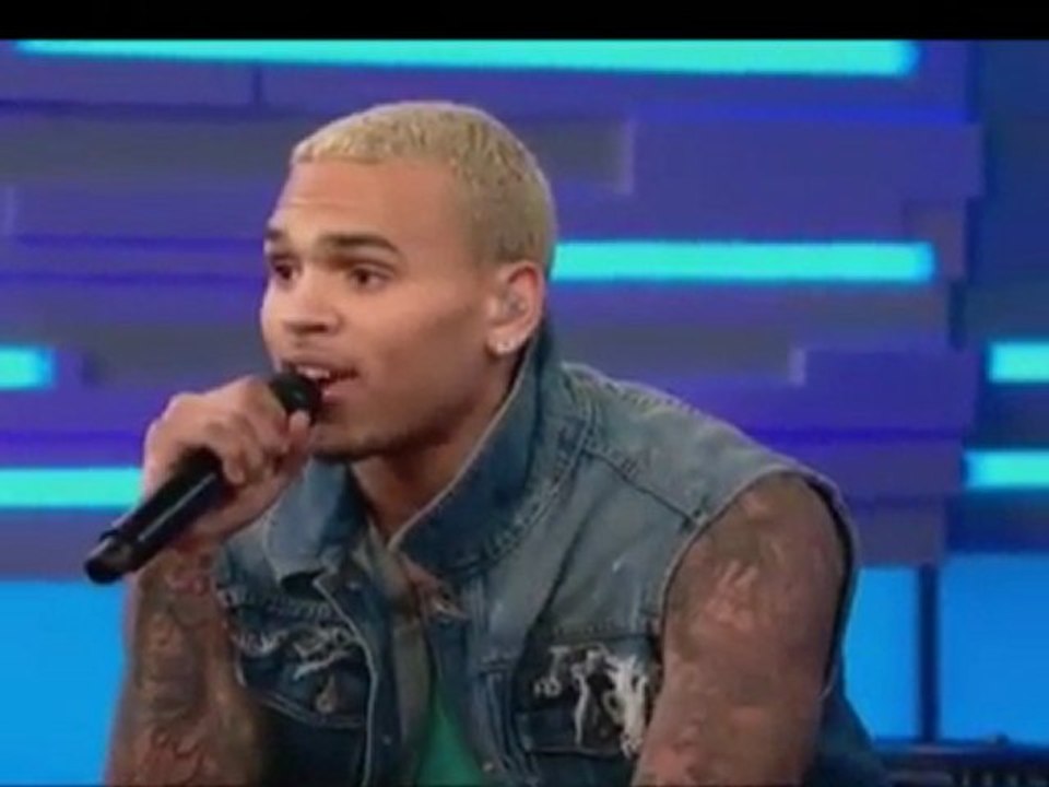 Chris Brown 'angry' at GMA interview