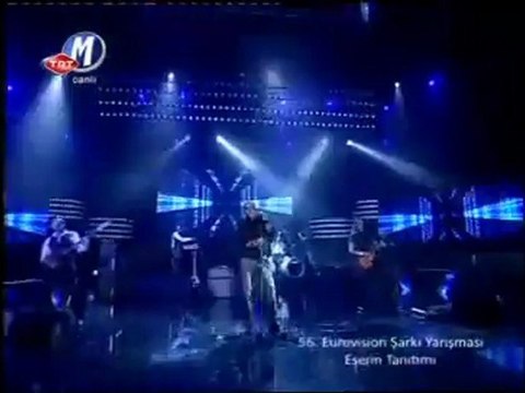 Yuksek Sadakat - Live it up 2011 Eurovision - Turkey- birgulum.com