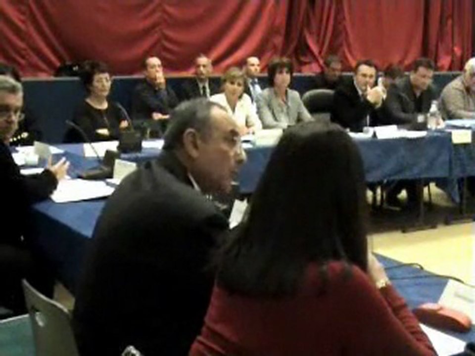 SAINT CYPRIEN 66750 :JEAN ROMEO TRAHIT SES ELECTEURS ET  REJOINT DEL POSO