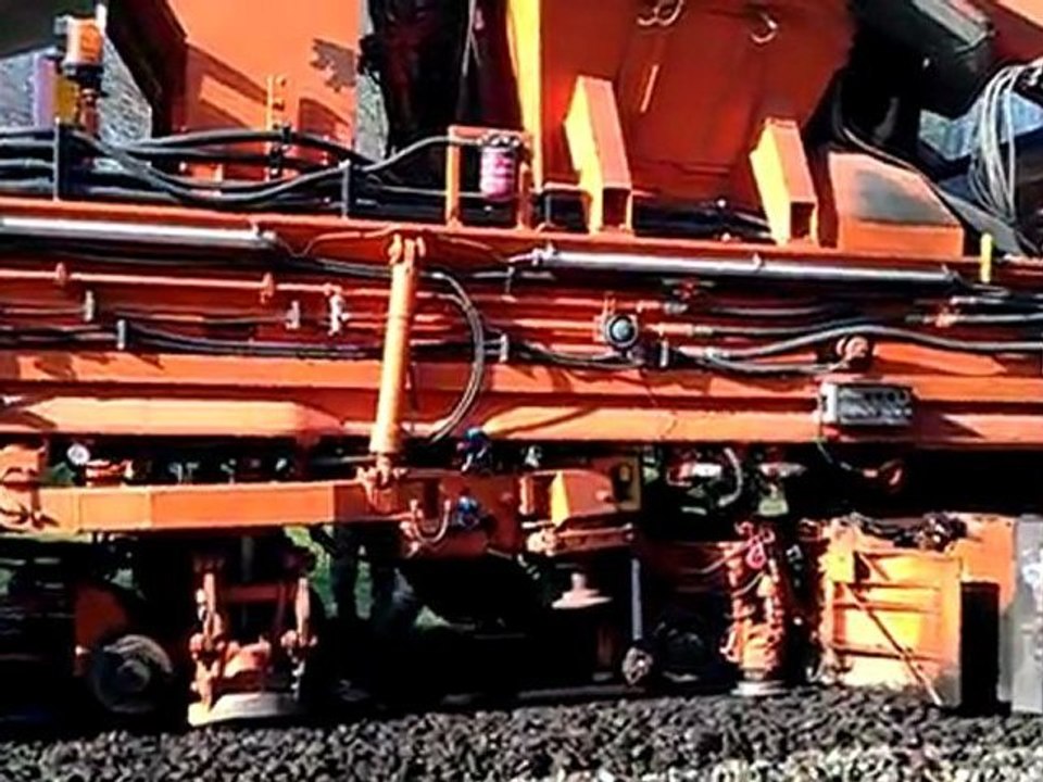 Dégarnisseuse Colas Rail