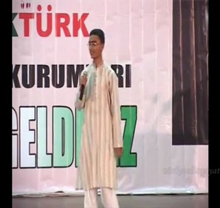 9.Türkçe Olimpiyatı Pakistan Fincanın etrafı