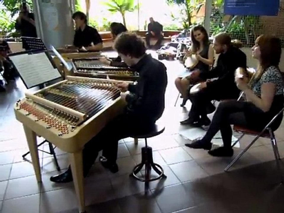 Trio de cymbalums