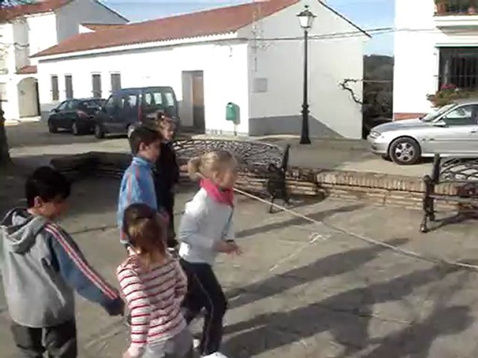 COMBA -AL PASAR LA BARCA-
