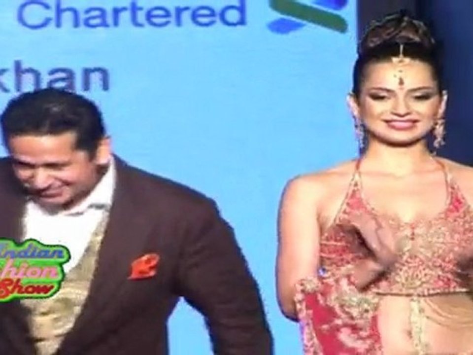 Sexy Kangana Ranut In Sexy Dress By Azeem Khan