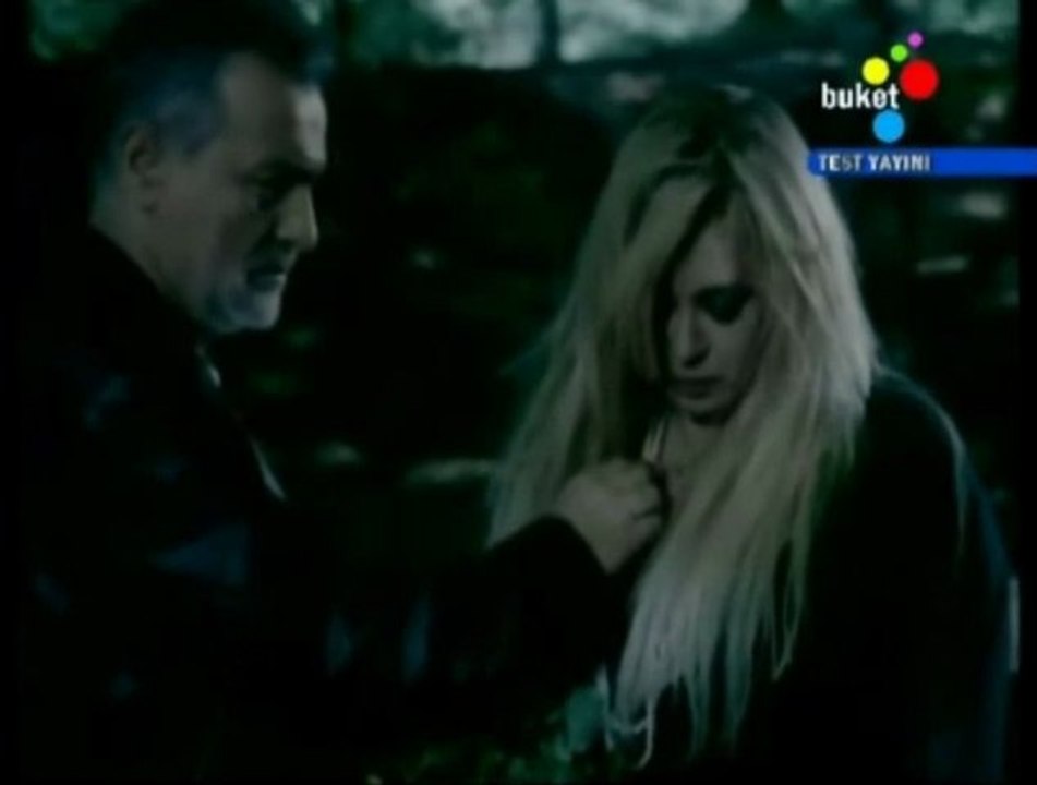 Zerrin Özer & Kenan Isik - VEDA video klip HQ süper slow