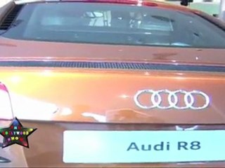 Sexy & Hot Bipasa Basu With Media At The Launch