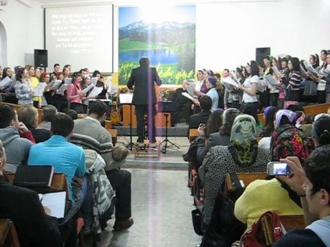 Cor Bis. Maranata Vulcan(Celui ce sade pe tron)