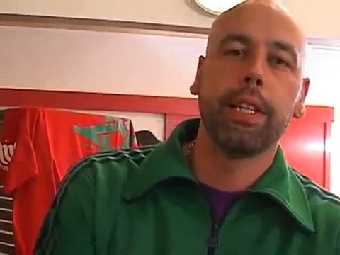 Sinik soutient l'élection Miss Berbère France 2011 comme Meetarabic