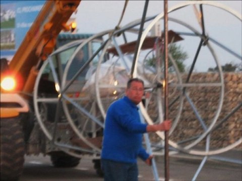 EOLIENNE A AXE VERTICAL A BELLEGARDE (30127)