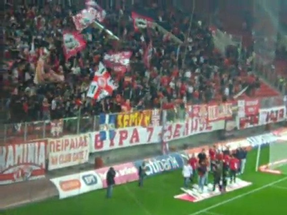 Αποθέωση της ομάδας βόλεϊ του Ολυμπιακού