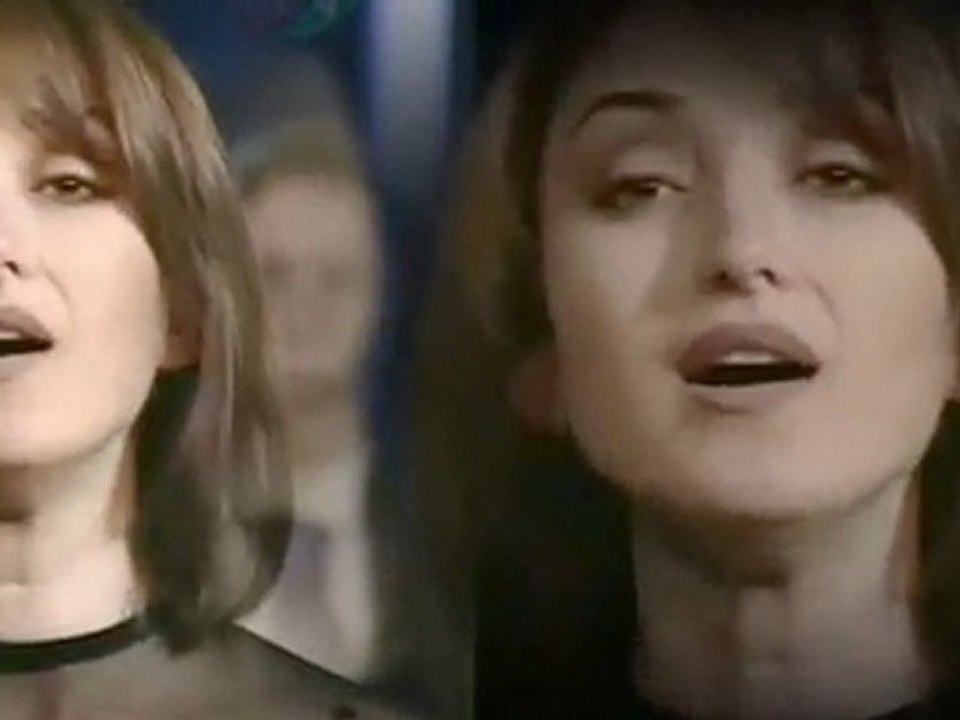 Çiğdem Yarkın - Bugün yine gönlümün bahçesindeHD