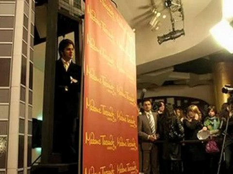 Shah Rukh Khan's Wax Statue To Enter Madame Tussauds in New York - Bollywood News