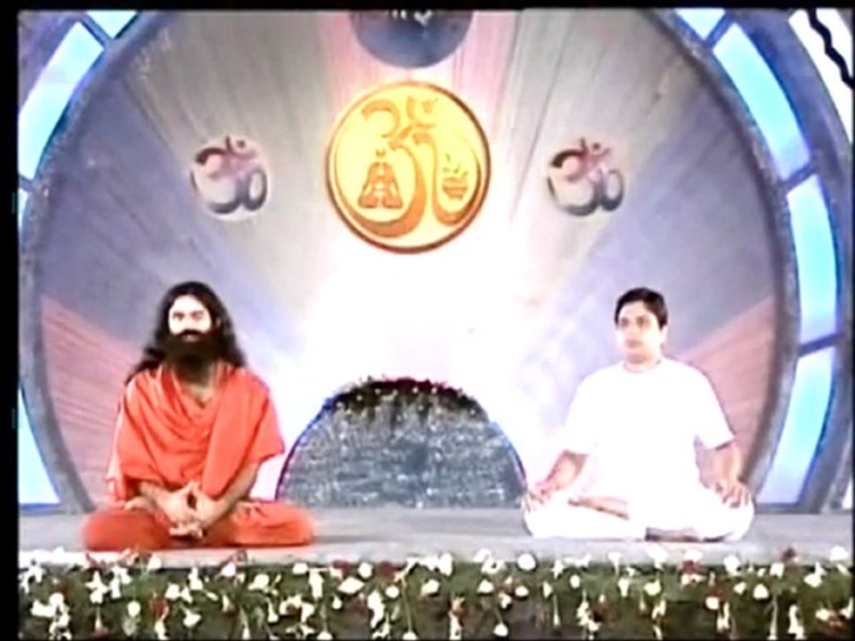 Baba Ramdev - Easy Exercises for the Back, Neck & Eyes - Yoga Health Fitness
