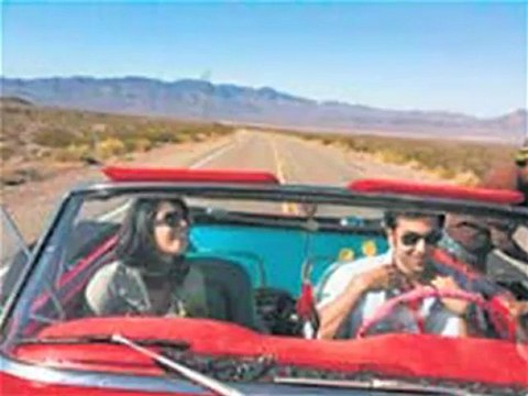 First Look Of Ranbir Kapoor & Priyanka Chopra Starrer Anjaana Anjaani - Bollywood News