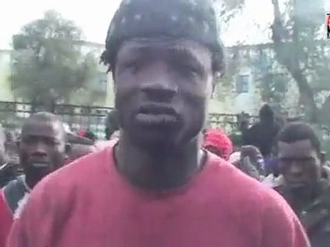 Rosarno: African citizen explain the reasons behind the protest. This is the brother of one of the wounded Africans recovered in hospital