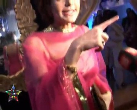 Jaya Bachchan & Mandira Bedi At HDIL Couture Week