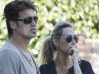 Miley Cyrus SCANDALOUS Photo Leaked