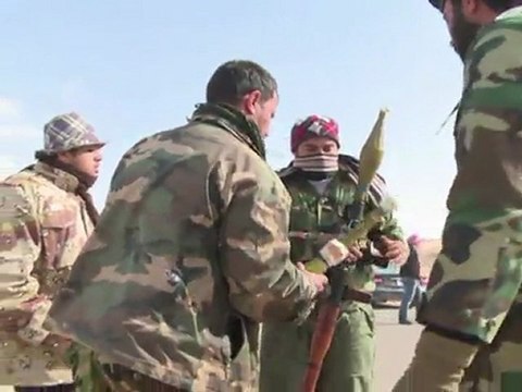 Les rebelles libyens tentent de reprendre Ajdabiya