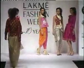 Sexy models at the Lakme Fashion Week