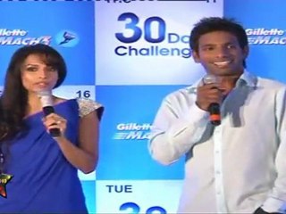 Sexy Malaika Arora Loves Clean Shaven Men