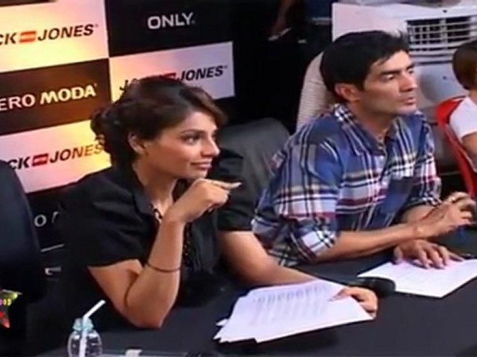 Bipasha Basu & Manish Malhotra At Vero Moda Event