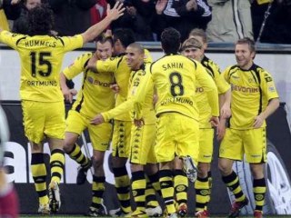 Offizieller BVB Song 2011 Der Muri-Jürgen Klopp völlig losgelöst,von der Liga