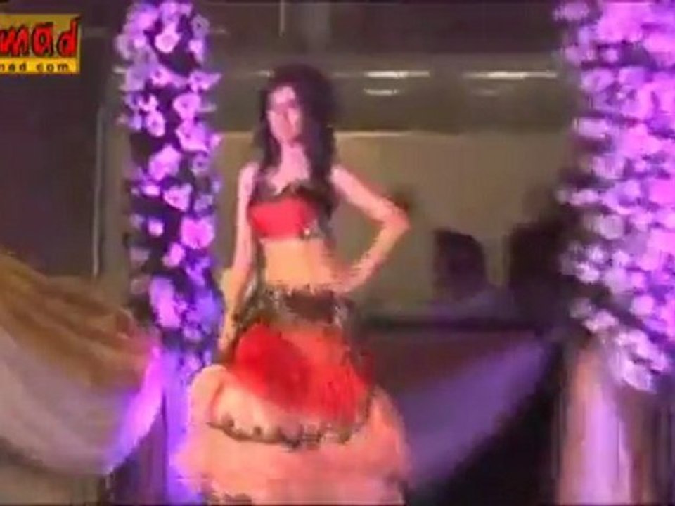 Sherlyn, Amrita & More Grace the RAMP!!