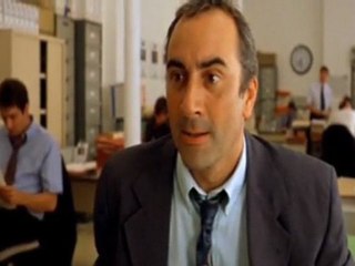 "Le Foot ça m'intéresse pas" - Extrait - Gregoire Moulin Contre l'Humanité