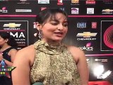 Sexy Sonakshi Sinha At Global Indian Music Awards (GIMA)