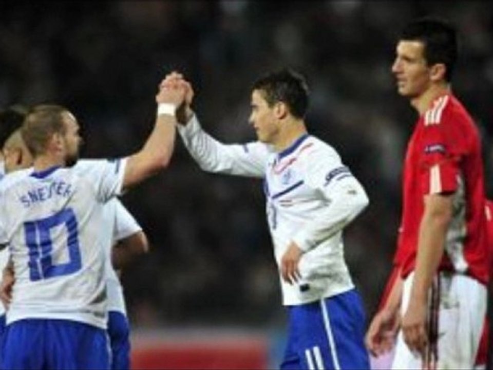 Hungary 0-4 Netherlands Van der Vaart, Afellay,Kuyt, Van Persie scored