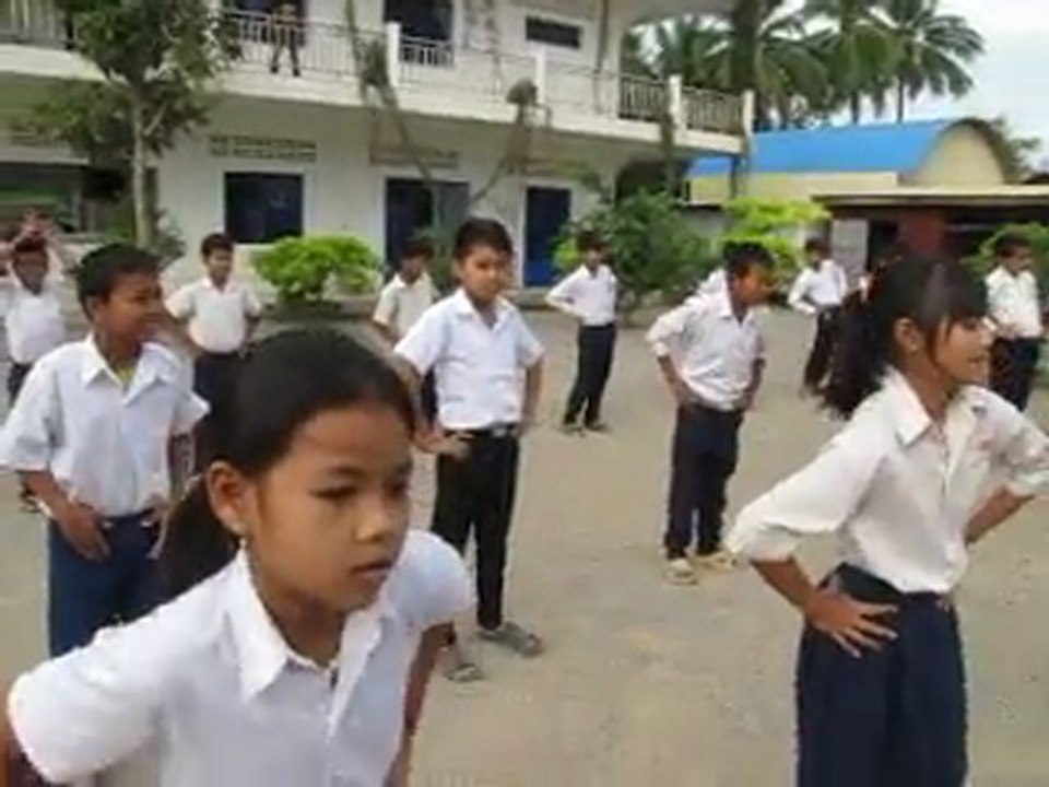 détente avec Sambath, classe A.F.S. 3/6