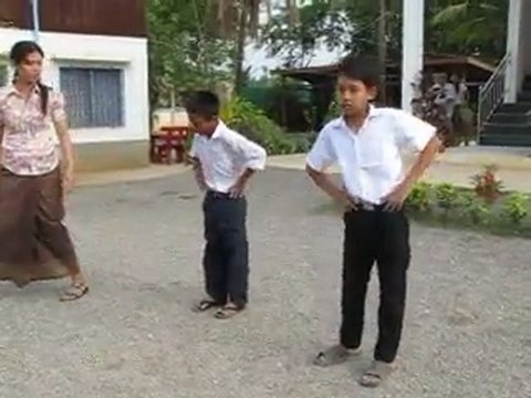 détente avec Sambath, classe A.F.S. 5/6