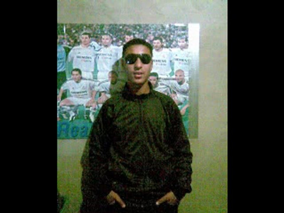 larbiwan _ ft _ 2Gr  __ rap oulmes 2011 ( hadchi li kayn )