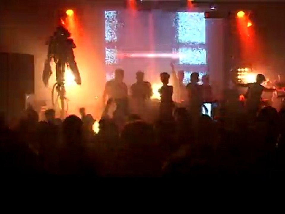 Teaser Antipode