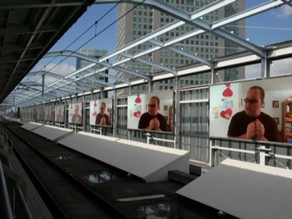 LIPSING GLASS COMME 1 MILLION DE GENS   C.DUBOIS !!