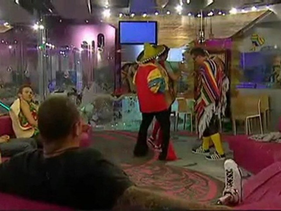 MUSICAL STATUES!!!