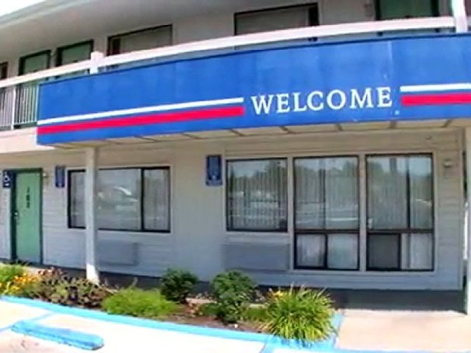MOTEL 6 MEDFORD NORTH Video Tour