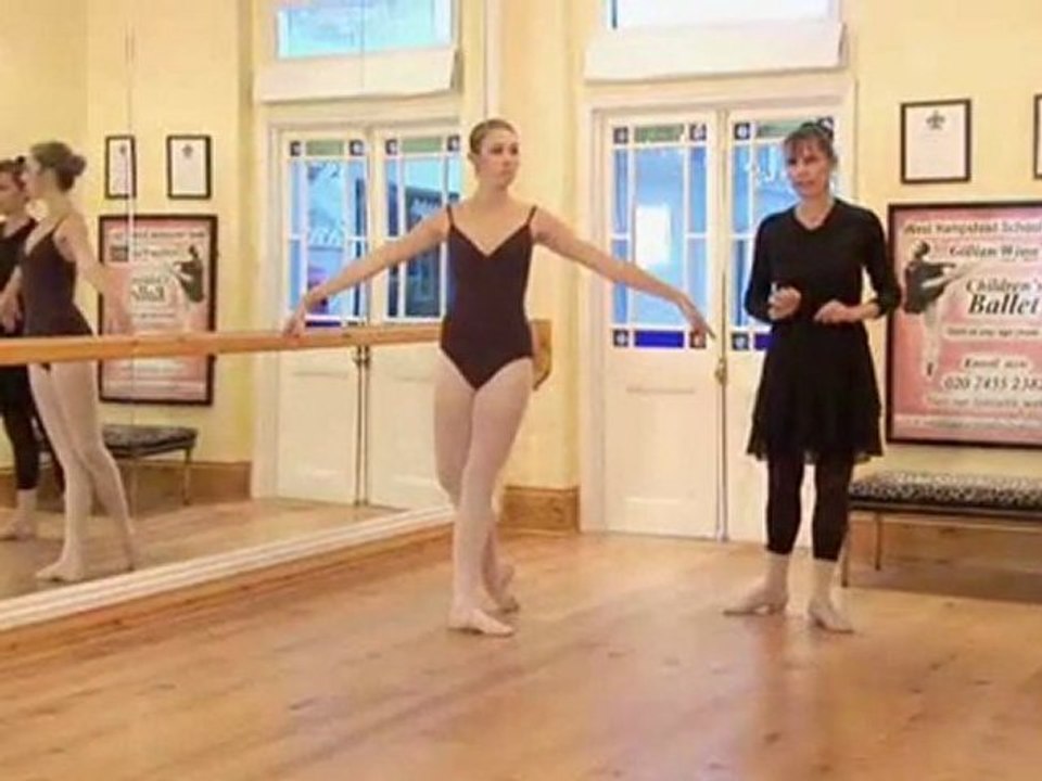 How To Do A Pas De Valse