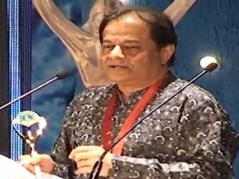 Anup Jalota At 17th Lions Club Gold Awards 2011