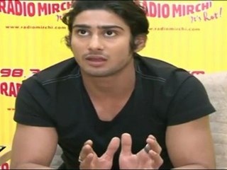 Pratilk Babber promotes his flick Dhobo Ghaat At  Radio Mirchi.