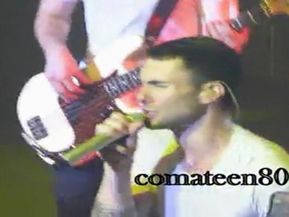 MAROON 5 - MAKES ME WONDER