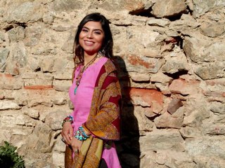 Duygu Koçak Divane Aşık Gibi