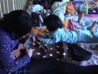 Huérfanos del tsunami de Japón enfrentan un futuro incierto