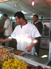 اروع معلم فلافل بالعالم عامر طحاينه كفتيريا القدس جنين (1)